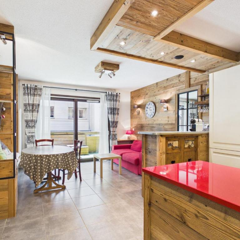 Appartement au cœur des Gets, balcon aménagé, proche pistes et commodités, 4 couchages - FR-1-623-240 - Apartment (4 Adults) - 1