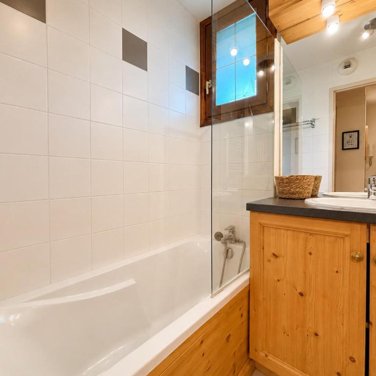 Duplex 3 chambres au pied des pistes avec piscine et parking - Appartement 3 Chambres - 20