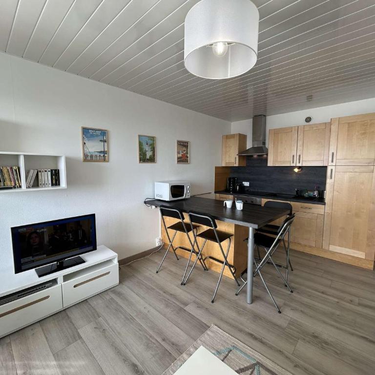 Appartement à 100m de la plage avec balcon, parking, classé 2 étoiles - FR-1-224C-66 - Appartement (5 Adultes) - 16