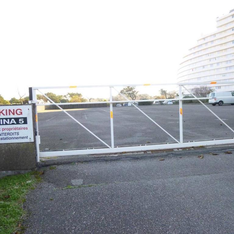 Appartement à 100m de la plage avec balcon, parking, classé 2 étoiles - FR-1-224C-66 - Appartement (5 Adultes) - 24