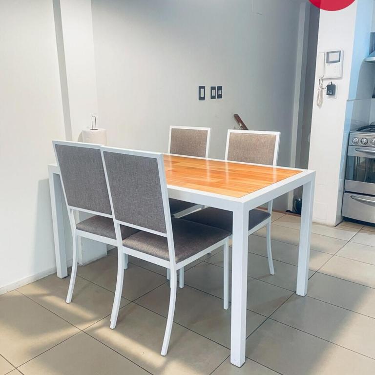 Rent2888 Urquiza - Maisonette - 4