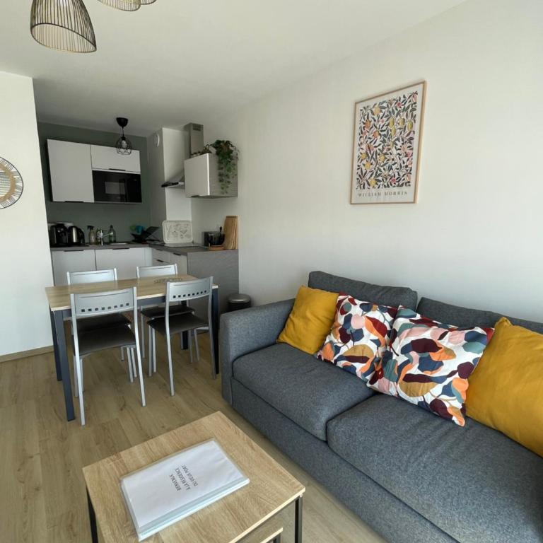Une jolie vue - Appt 2 pièces - Vue mer Balcon sud - 150m de la plage - Appartement - Vue sur Mer - 1