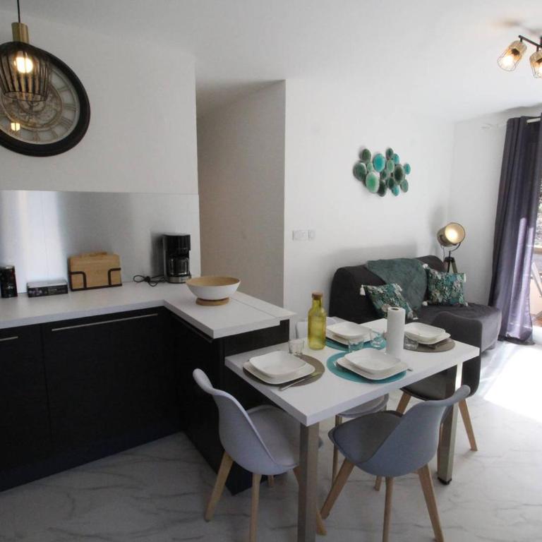 Appartement central avec parking - 4 pers. - FR-1-313-249 - Appartement - 10