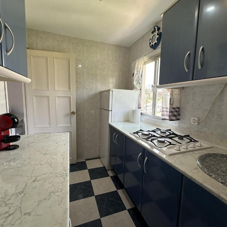 Apto Familiar a 200m Playa Bil-Bil - Two-Bedroom Apartment - 8