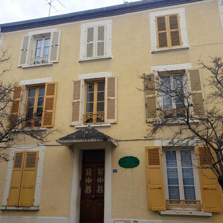 Appartement moderne proche thermes avec balcon et place de parking - One-Bedroom Apartment - 5