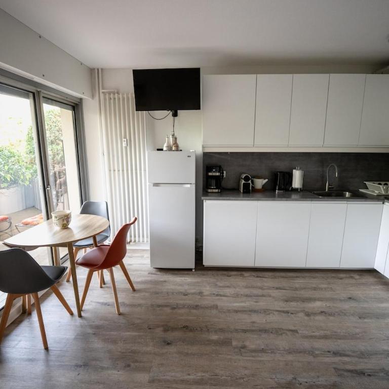 Studio Piscine Golf Proche Mer 4 Personnes - Appartement 1 Chambre - 12