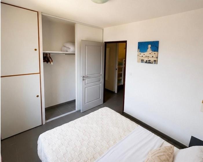 Cozy 1-bedroom apartment with pool & balcony - Appartement 3 Chambres - 3