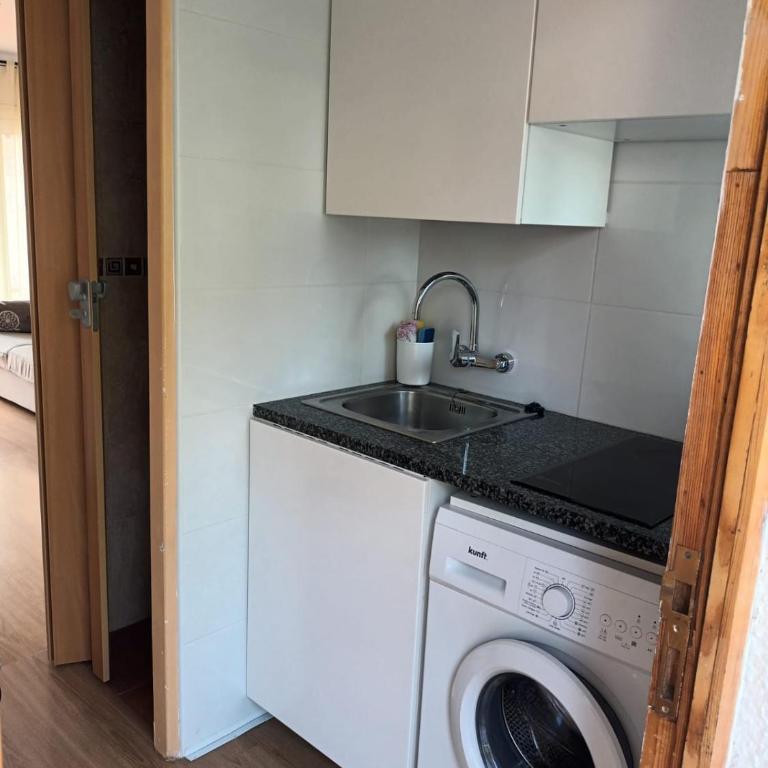 Acogedor y Tranquilo frente a la Playa con Piscina Wifi Parking - Apartamento de 1 dormitorio - 9