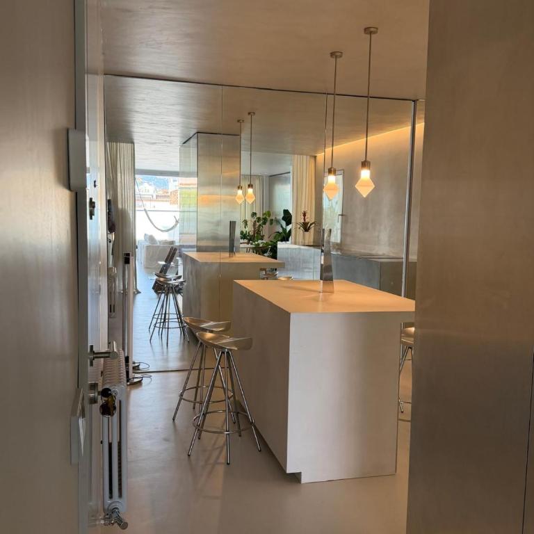 Newly Renovated Spacious Penthouse with Terrace - Apartamento de 3 dormitorios - 29
