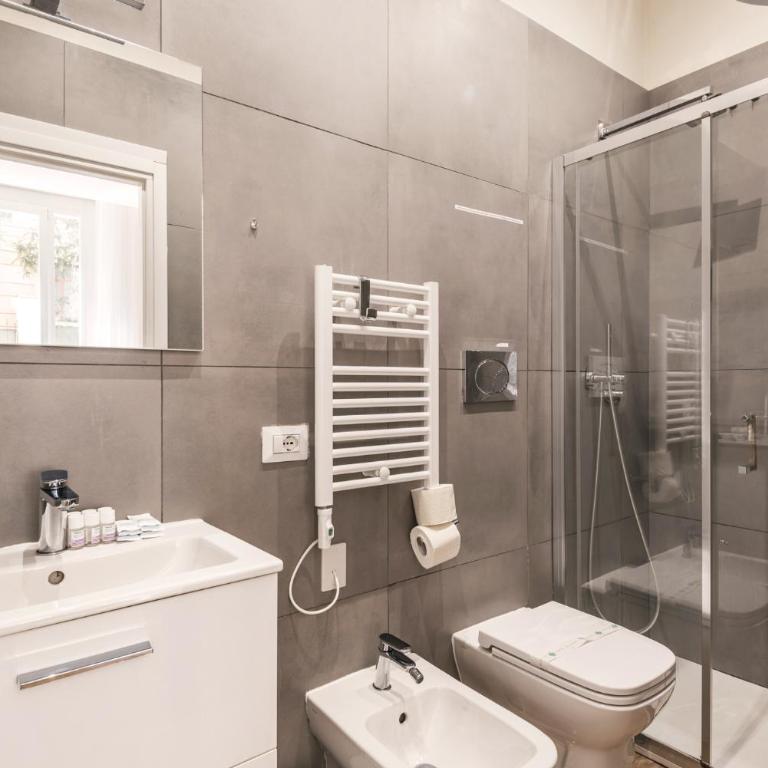 C2 Top Class Apartment, 2 camere da letto con giardino in zona Via Veneto distante 15 minuti a piedi da Fontana di Trevi - Appartamento con 2 Camere da Letto - 29