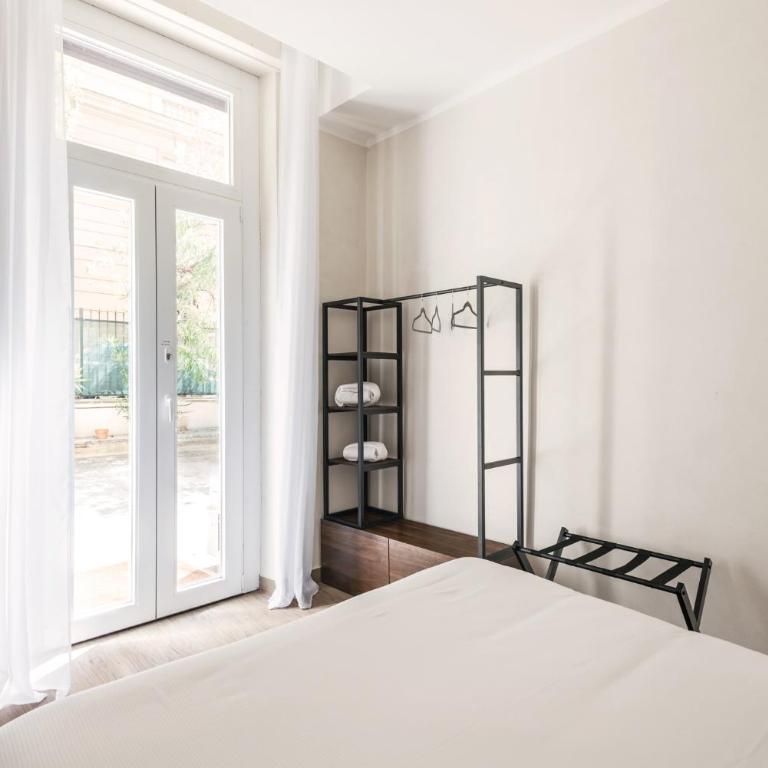 C2 Top Class Apartment, 2 camere da letto con giardino in zona Via Veneto distante 15 minuti a piedi da Fontana di Trevi - Appartamento con 2 Camere da Letto - 36