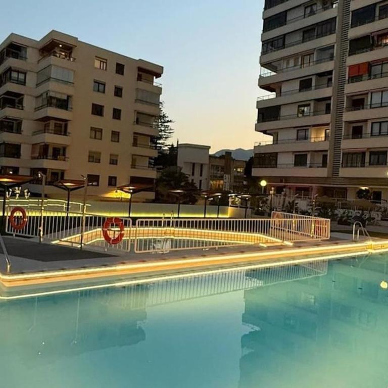 Nogalera Living Comfort Studio, in the heart of Torremolinos near the beach and train station Seasonal pools by NAMASTE ELITE - Appartamento Monolocale con Letto King-Size - 14