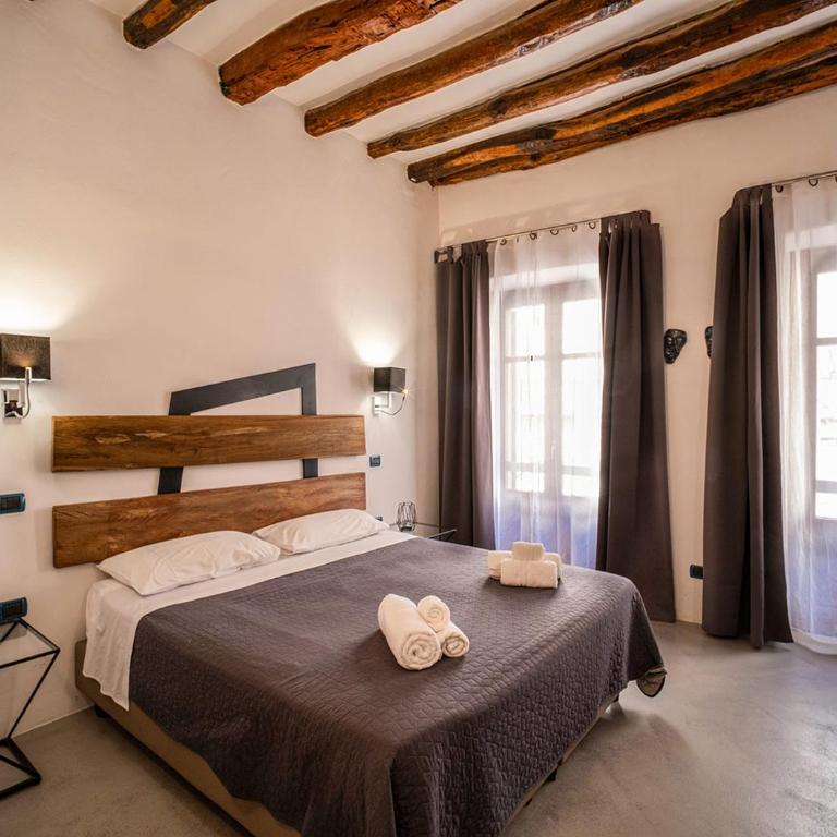 C&O Savoia Deluxe Rooms - Camera Deluxe Matrimoniale/Doppia con Letti Singoli con Vista Città - 2