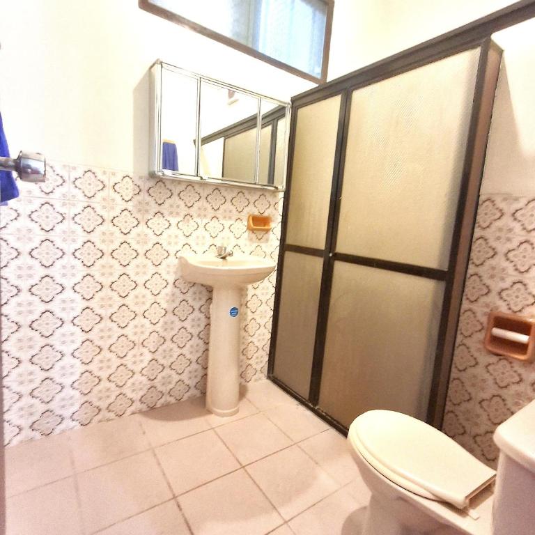 PD MONOAMBIENTE Cocineta y baño Zona Residencial - One-Bedroom Apartment - 2