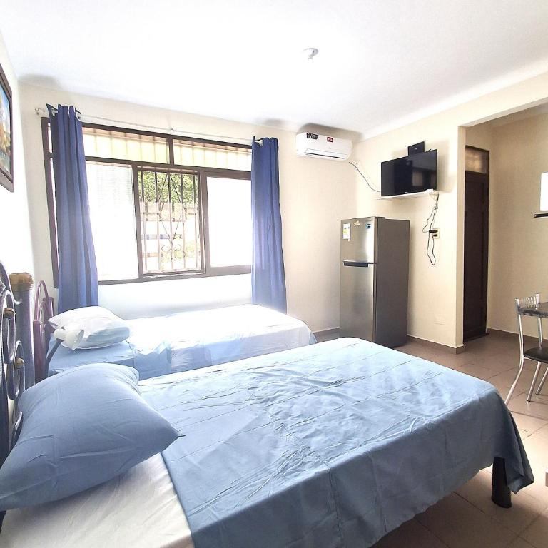 PD MONOAMBIENTE Cocineta y baño Zona Residencial - One-Bedroom Apartment - 3