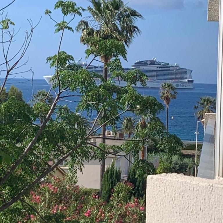 Direct Beach Access 2 Bdr Sleeps 5 - Appartement 2 Chambres avec Vue - 2