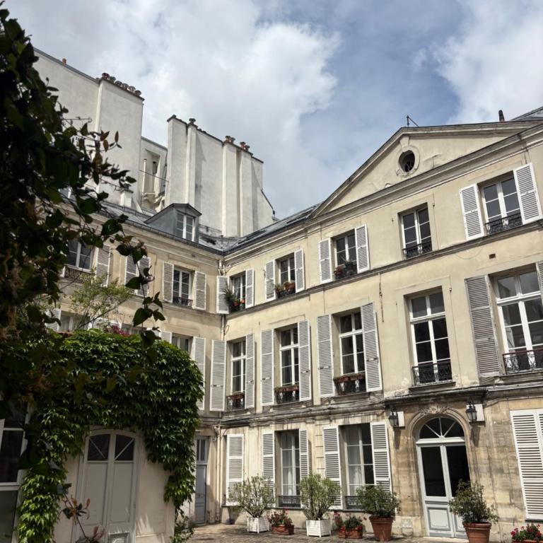 Private Entrance Designer Loft Place des Vosges - Appartement 1 Chambre - 4