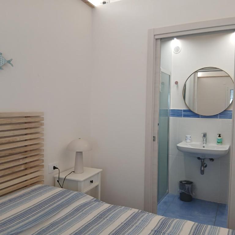 I Colori delle Egadi - Camera Matrimoniale con Bagno Privato - 7