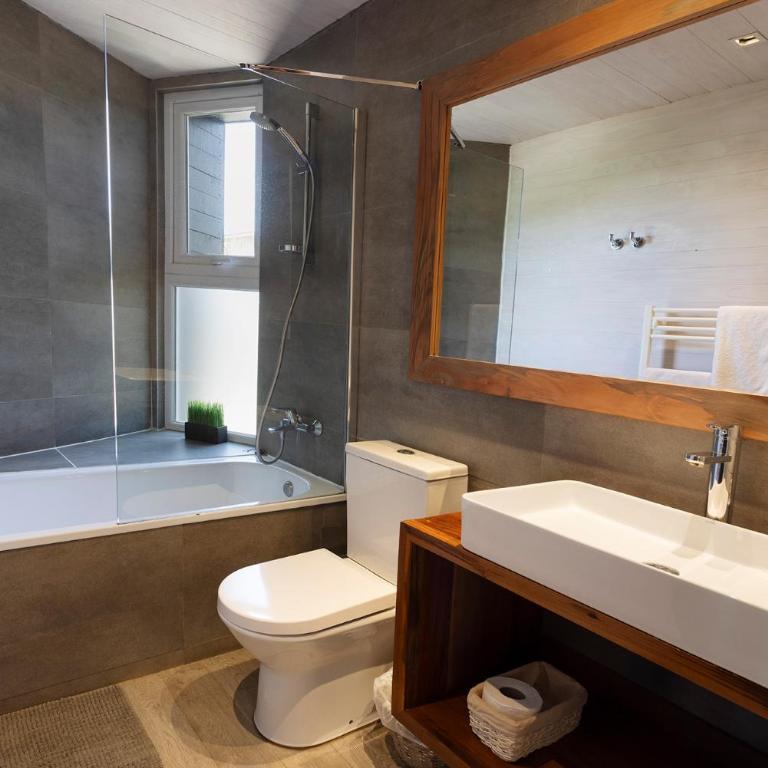 Casas Punta Costanera - Casa Unifamiliar de 3 dormitorios - 2
