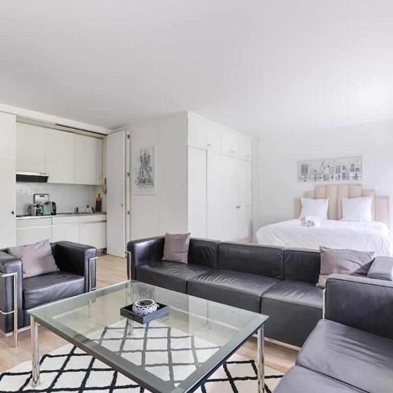 Studio Luxueux avec Terrasse - Appartement - 12