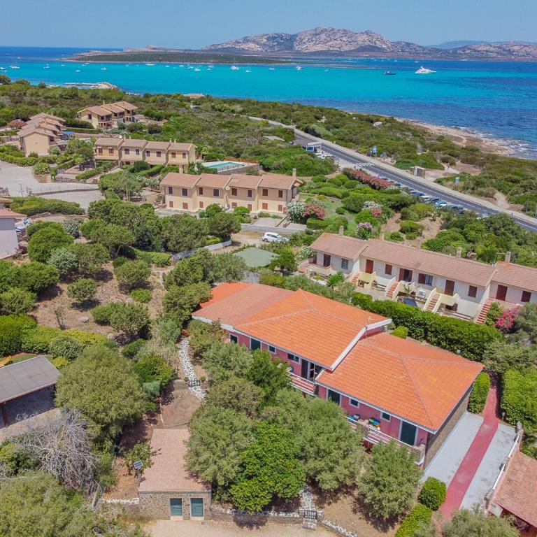 Between Sea and Nature - 3 Minutes from La Pelosa by Host Hero - Appartamento - 36
