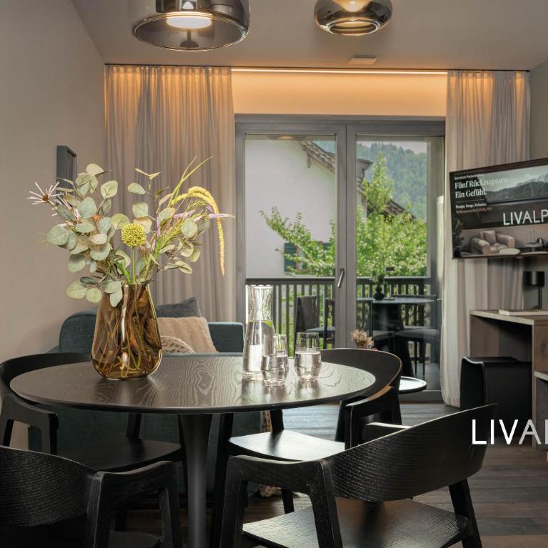 LIVALPIN mybase MOTION - Apartment mit 1 Schlafzimmer, Balkon und Bergblick - 1