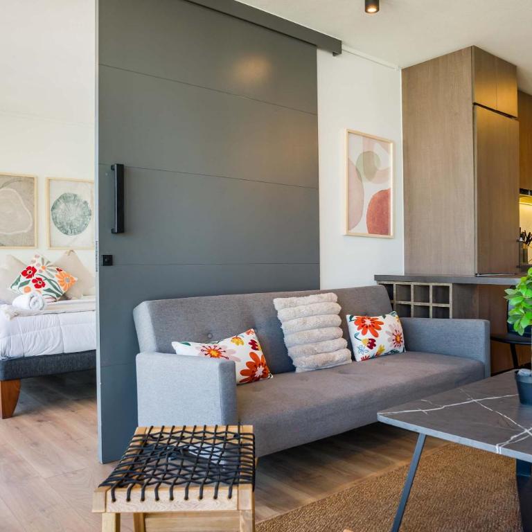 Chic 2BR2BA Haven in the Heart of Las Condes Oasis - Apartment - 4