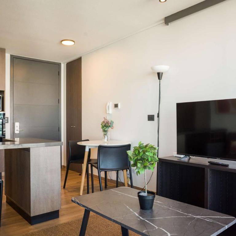 Chic 2BR2BA Haven in the Heart of Las Condes Oasis - Apartment - 9