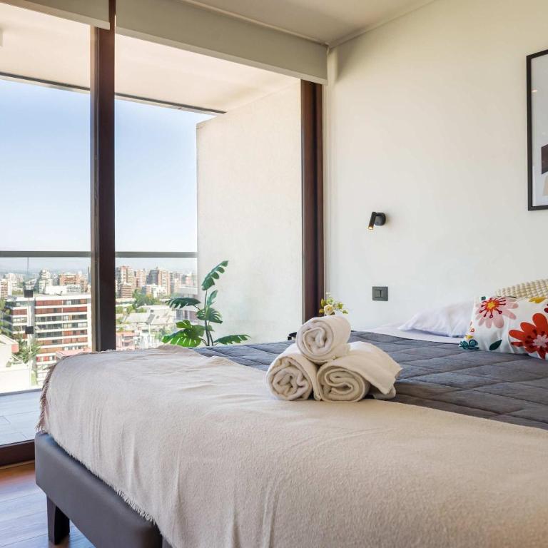 Chic 2BR Apt in Las Condes with Pool & Views - Apartment - 16