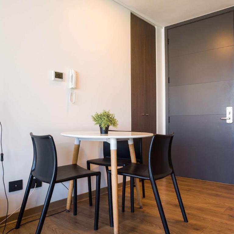 Chic 2BR Apt in Las Condes with Pool & Views - Apartment - 21
