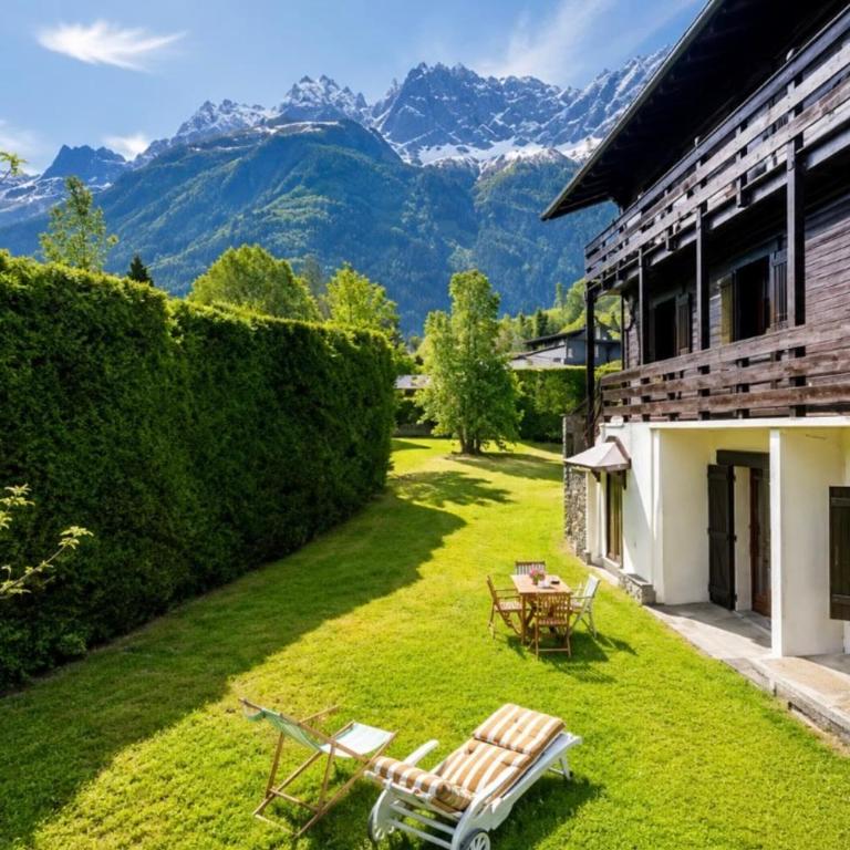 Family home with a garden overlooking Mont Blanc - Chalet - 24