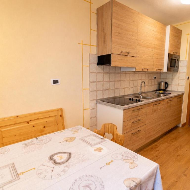 Appartamenti Villa Flora by AMA Val di Fassa - Appartamento con 1 Camera da Letto (2 Adulti) - 1