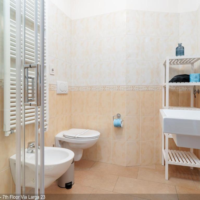 Brera Apartments in Missori - One-Bedroom Apartment, 7th Floor - Via Larga 23 - 3