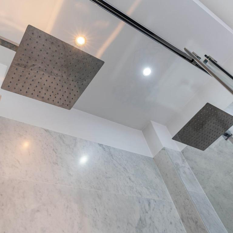 Luxury Apartment On Grand Canal by Wonderful Italy - Apartment with Balcony - 19