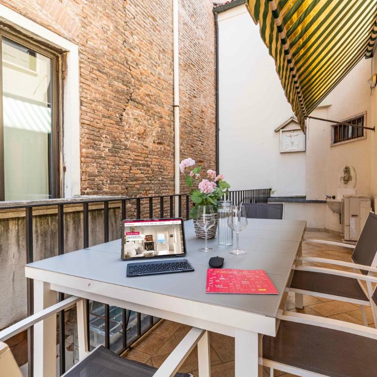 Luxury Apartment On Grand Canal by Wonderful Italy - Apartment with Balcony - 31