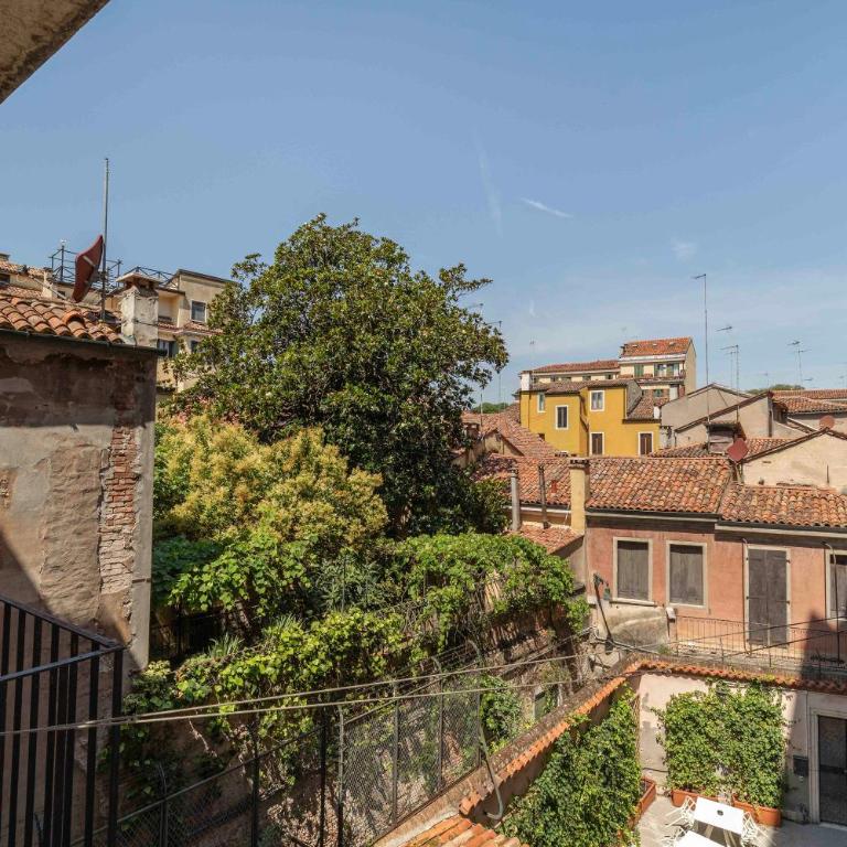 Luxury Apartment On Grand Canal by Wonderful Italy - Apartment with Balcony - 30