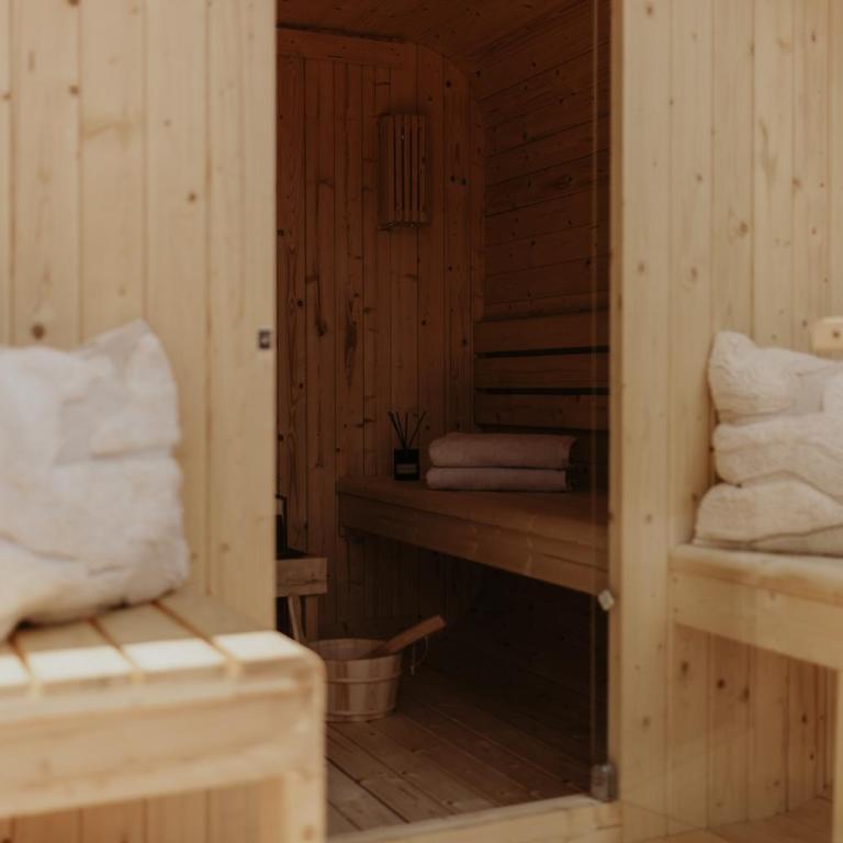 alma by Oskar Apartments - Boutique Apartment mit privater Outdoor-Sauna und Garten - Apartment mit 2 Schlafzimmern - 17