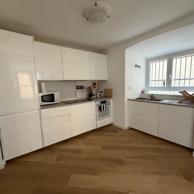 Il rifugio in città - Appartamento con 2 Camere da Letto - 10