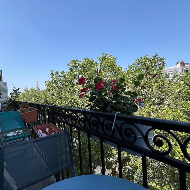 Bastille - Bright Haussmann-style 3-bedroom apartment with balcony - Apartamento Deluxe - 12