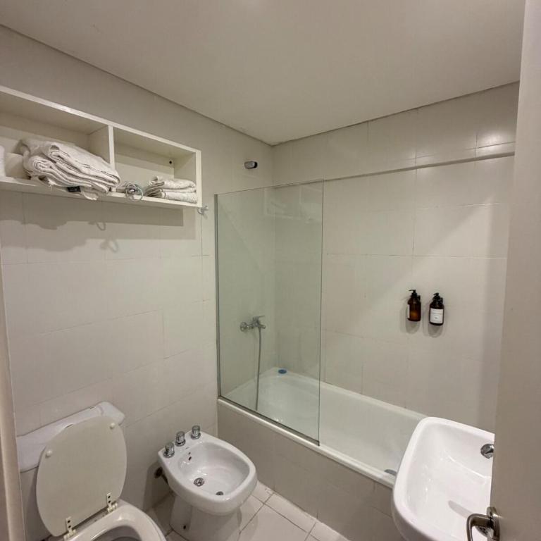 Luminoso y Modero en Alto Palermo - One-Bedroom Apartment - 3