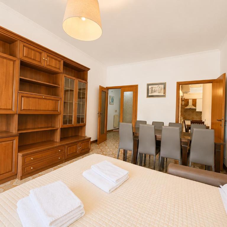 San Pietro Family Great Apartment - 5 min Vatican Train Station - Appartamento con 2 Camere da Letto - 6