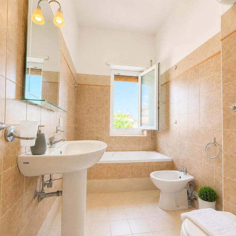 San Pietro Family Great Apartment - 5 min Vatican Train Station - Appartamento con 2 Camere da Letto - 12