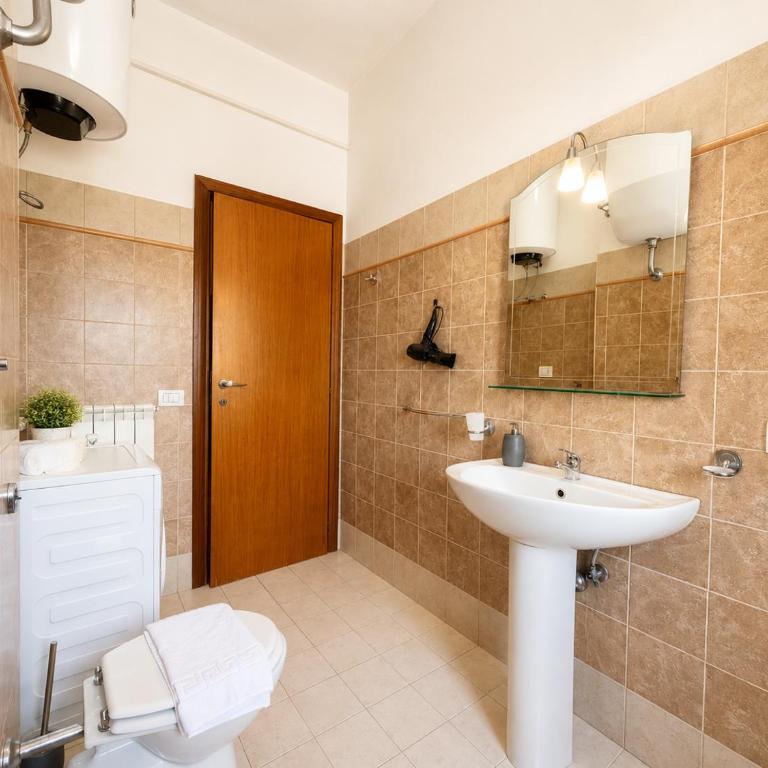 San Pietro Family Great Apartment - 5 min Vatican Train Station - Appartamento con 2 Camere da Letto - 26