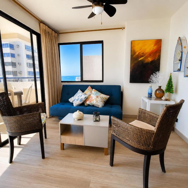 Apartamento con vista al mar, a pocos metros de la Playa , 2 habitaciones - Two-Bedroom Apartment - 12