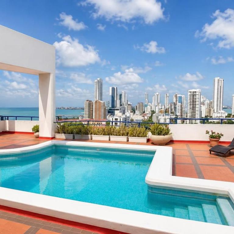 Apartamento con vista al mar, a pocos metros de la Playa , 2 habitaciones - Two-Bedroom Apartment - 39