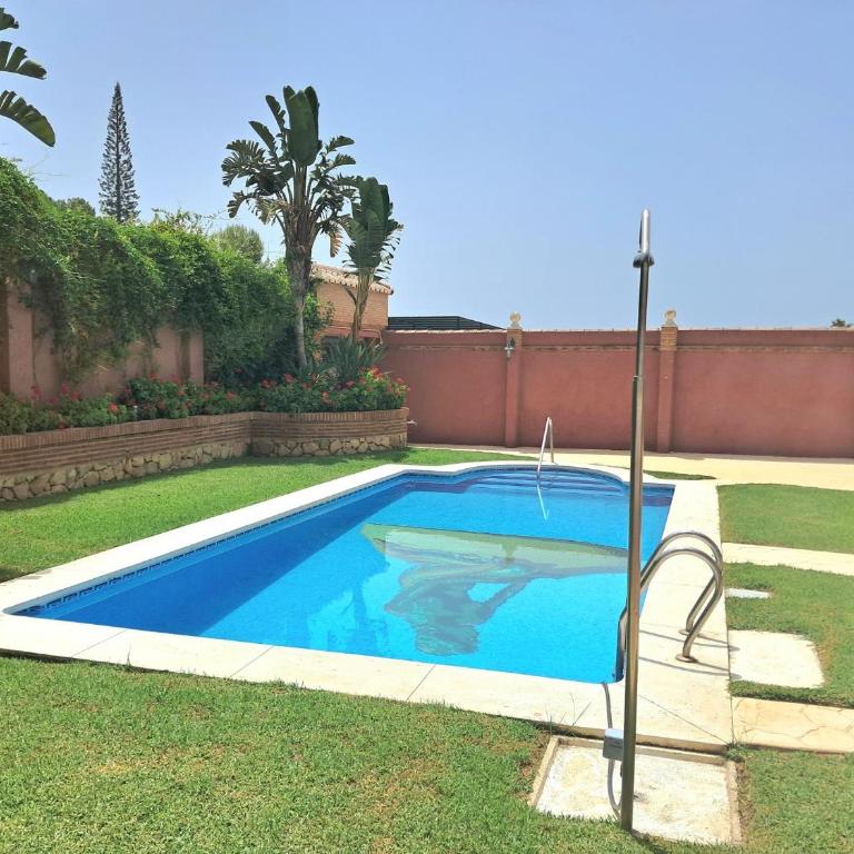 6 Bedroom Villa with Private Pool Games Room - Villa con piscina privada - 76