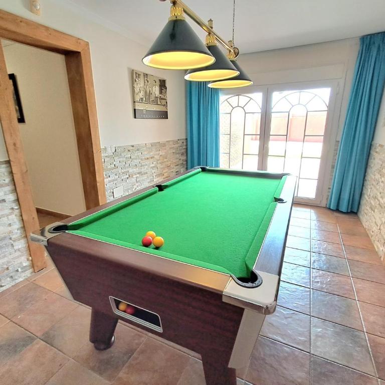 6 Bedroom Villa with Private Pool Games Room - Villa con piscina privada - 89