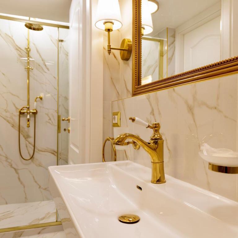 Luxury Flat Duomo e Metro a 5min - Appartamento con 2 Camere da Letto - 2