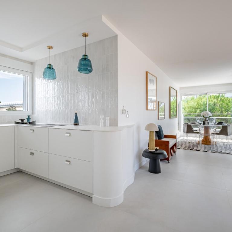 Le Duplex - Two-Bedroom Apartment - 12