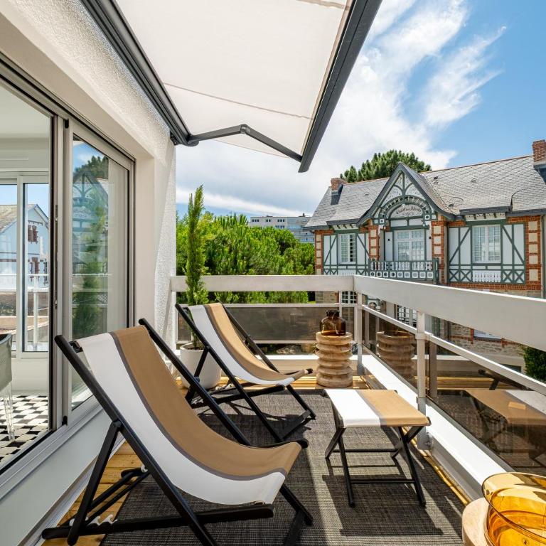 Le Duplex - Two-Bedroom Apartment - 18